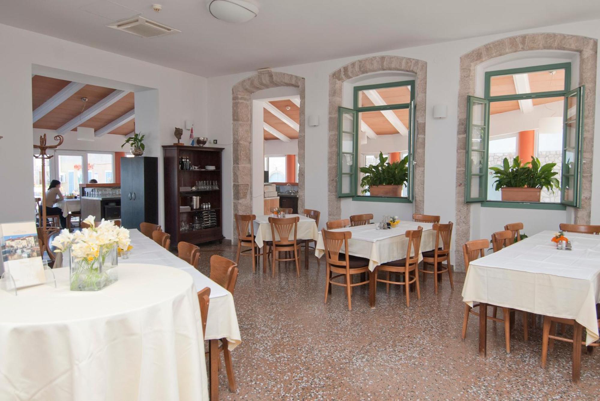 Hotel Televrin 3*